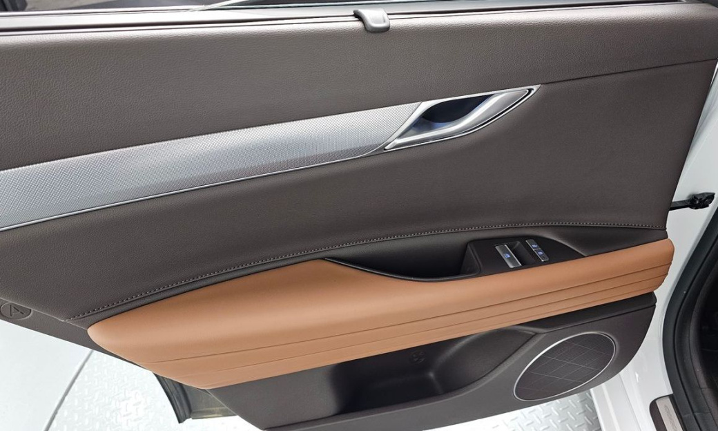 Genesis G80 Gasoline 2.5 Turbo AWD, 2024