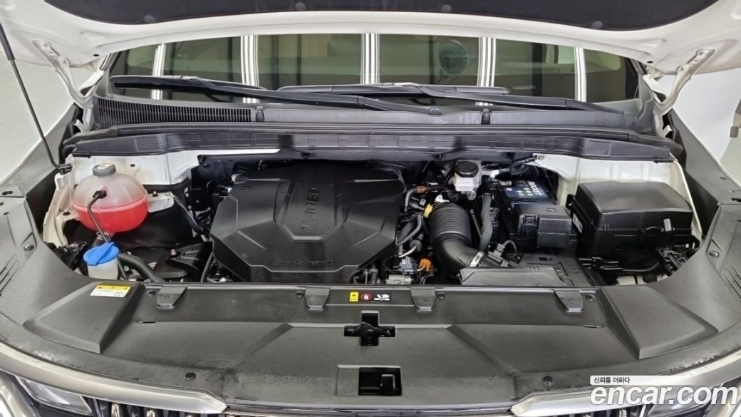 Kia Carnival 9-Seater Signature, 2023