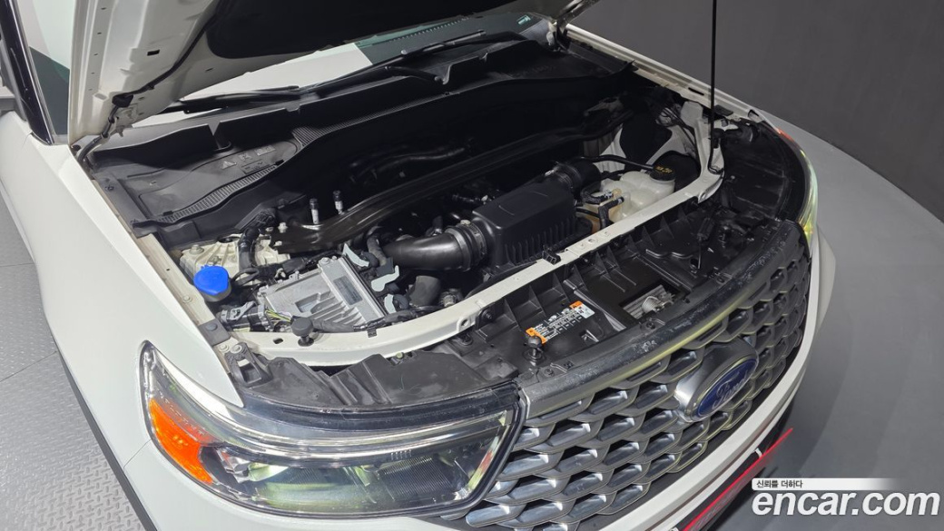 Ford Explorer 3.0 Platinum 4WD, 2022