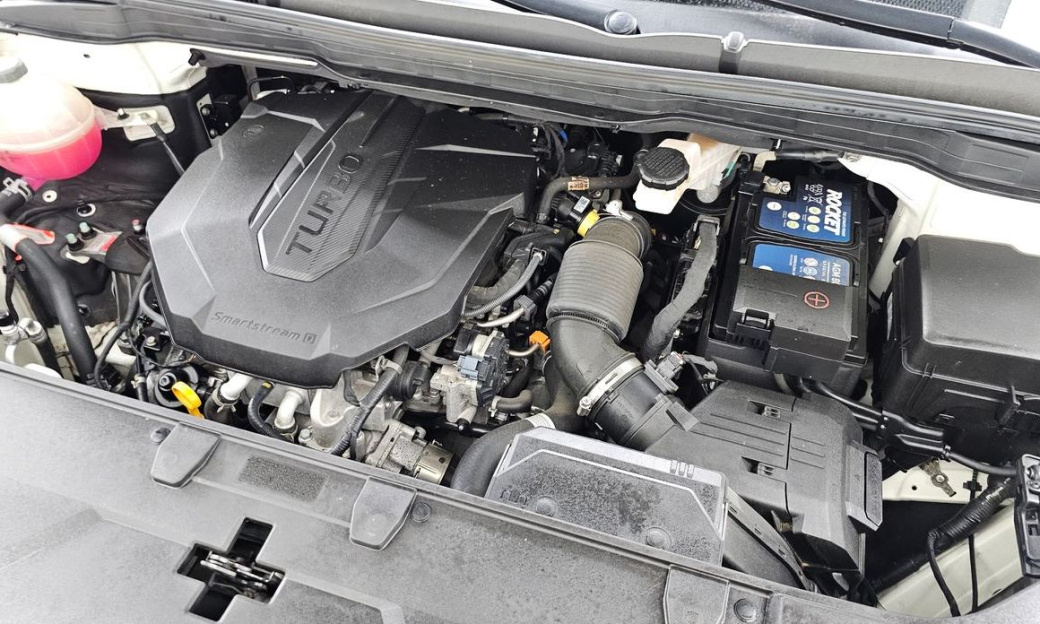 Kia Carnival 7-Seater Signature, 2022