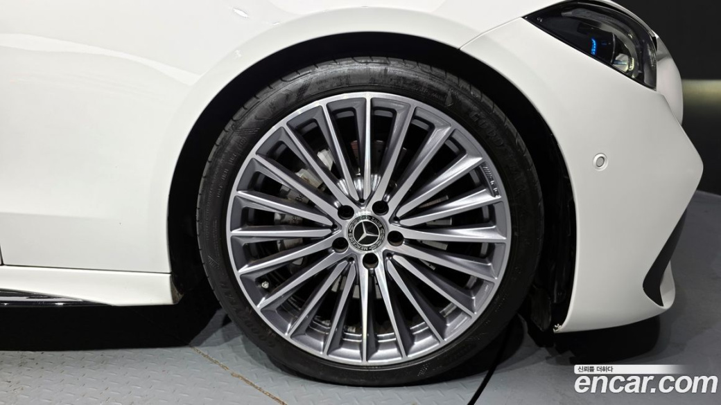 Mercedes-Benz C-Class C300 AMG Line, 2023