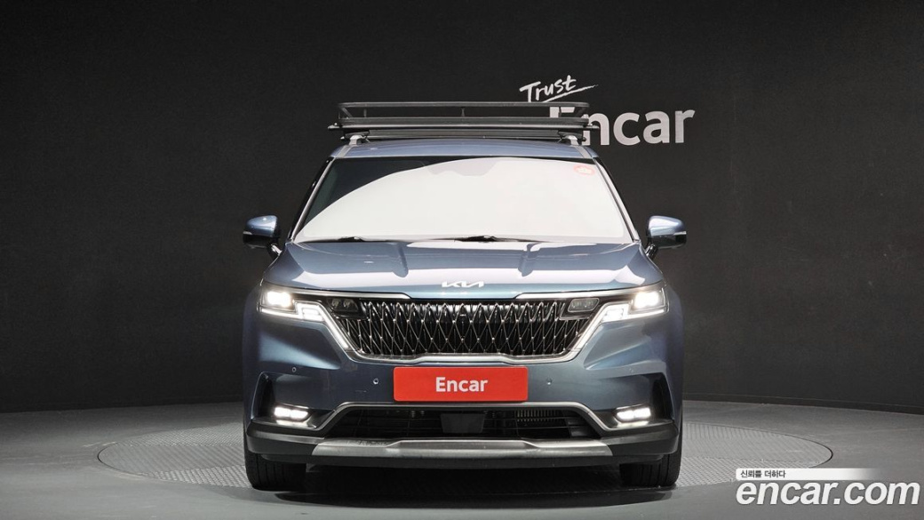 Kia Carnival 7-Seater Signature, 2023