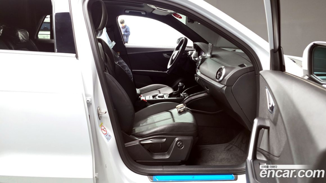Audi Q2 35 TDI Premium, 2023