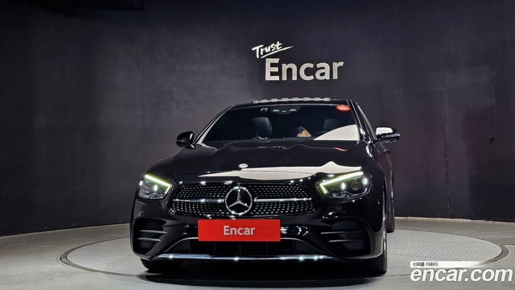 Mercedes-Benz E-Class E220d 4MATIC AMG Line, 2023