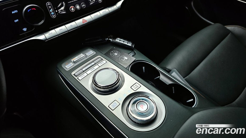 Genesis GV70 2.5T Gasoline 2WD, 2024