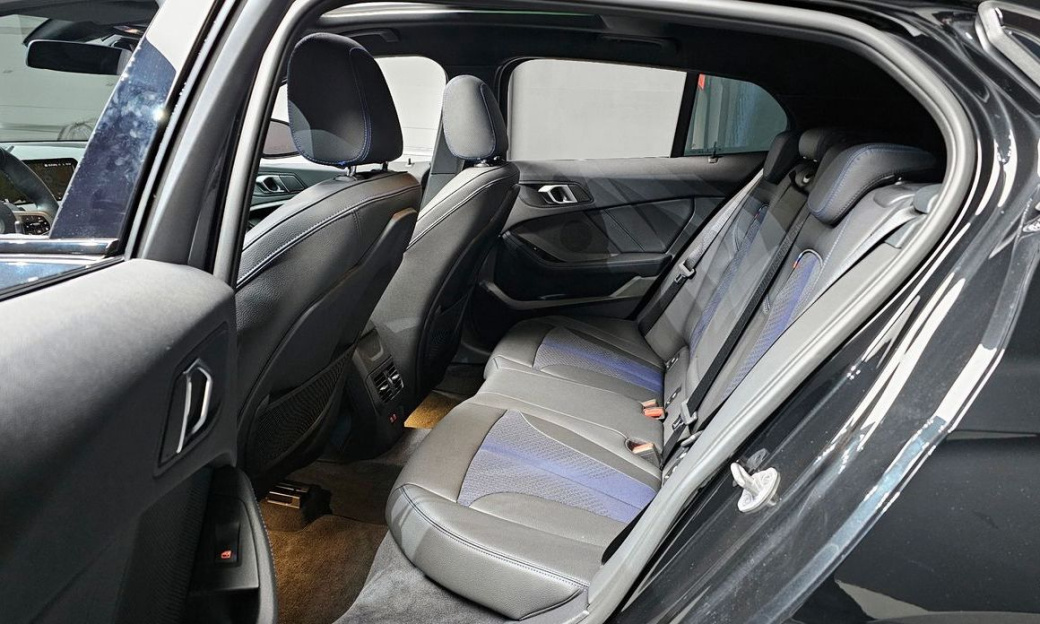 BMW 1-Series 120i M Sports, 2024