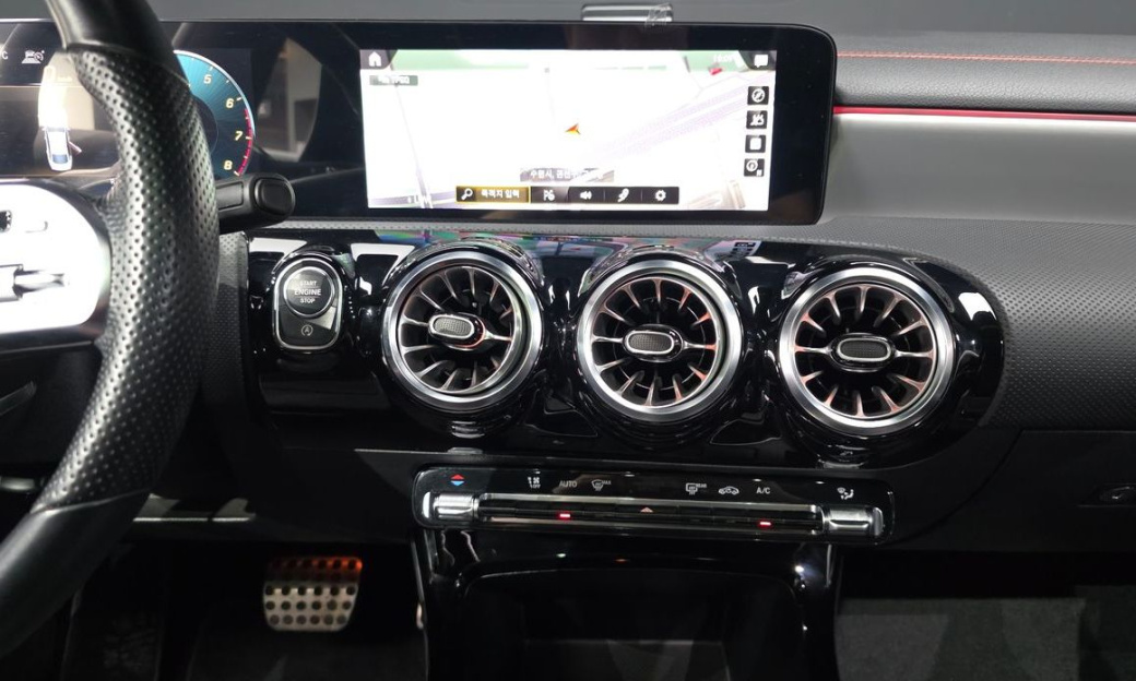 Mercedes-Benz CLA-Class CLA250 4MATIC, 2023