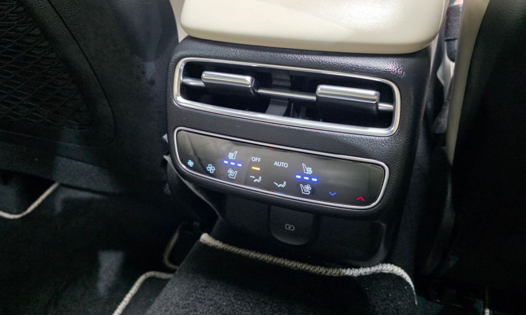 Genesis GV70 2.5T Gasoline AWD, 2025