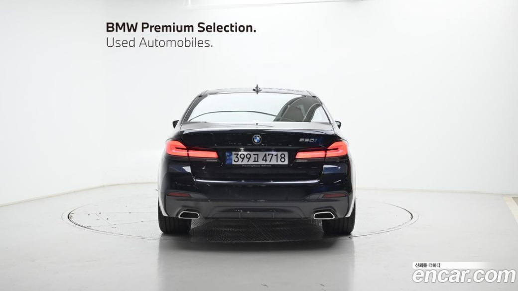 BMW 5-Series 520i M Sport, 2022