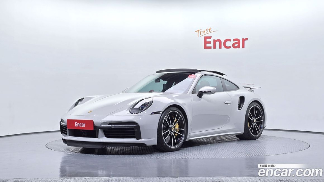 Porsche 911 Turbo S, 2022