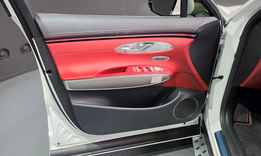 Genesis GV70 2.5T Gasoline 2WD, 2025