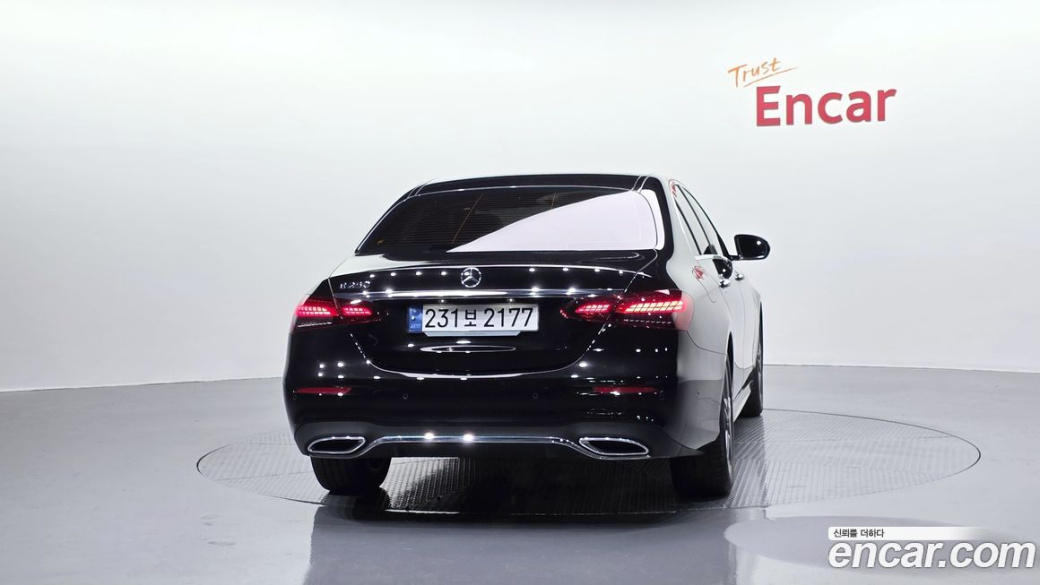 Mercedes-Benz E-Class E250 AMG Line, 2023