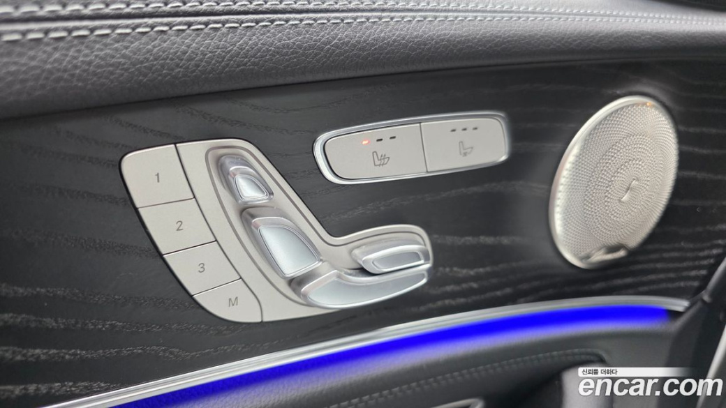 Mercedes-Benz E-Class E220d 4MATIC AMG Line, 2022
