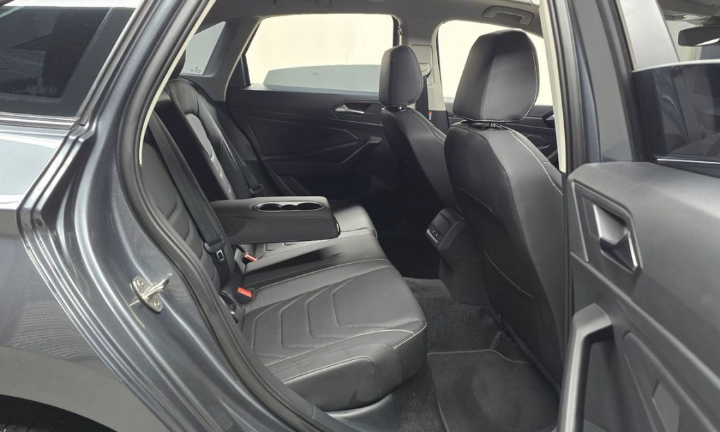 Volkswagen Jetta 1.5 TSI Prestige, 2023