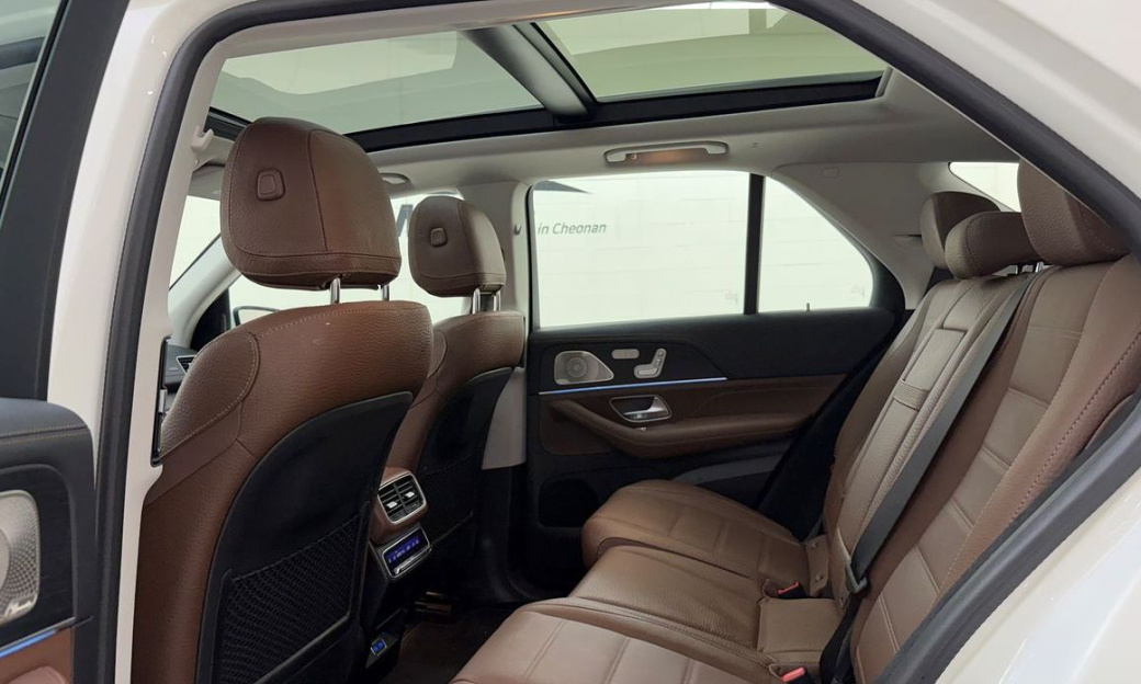 Mercedes-Benz GLE-Class GLE450 4MATIC, 2025