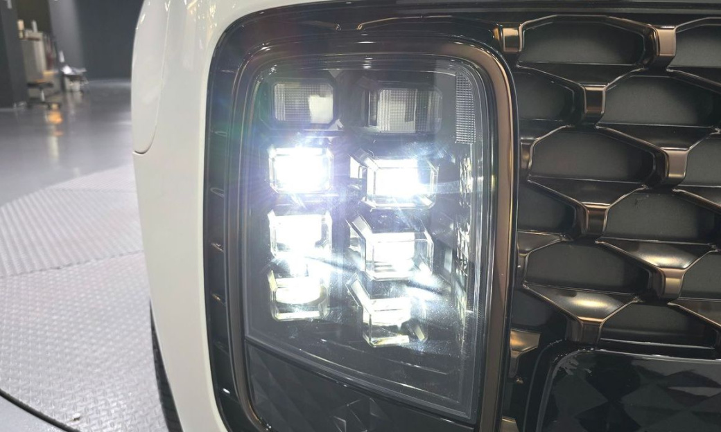 Hyundai Staria 2WD Camping Car, 2024