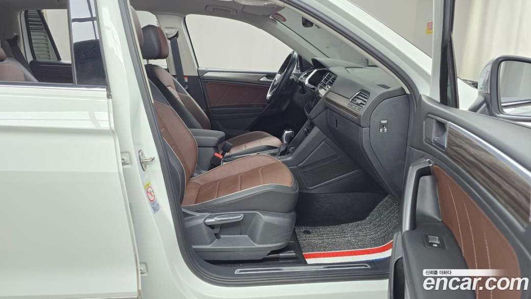 Volkswagen Tiguan 2.0 TSI Prestige, 2023