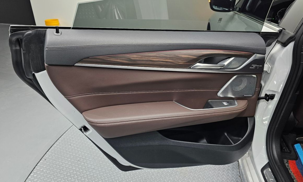 BMW Gran Turismo 630i xDrive Luxury, 2022