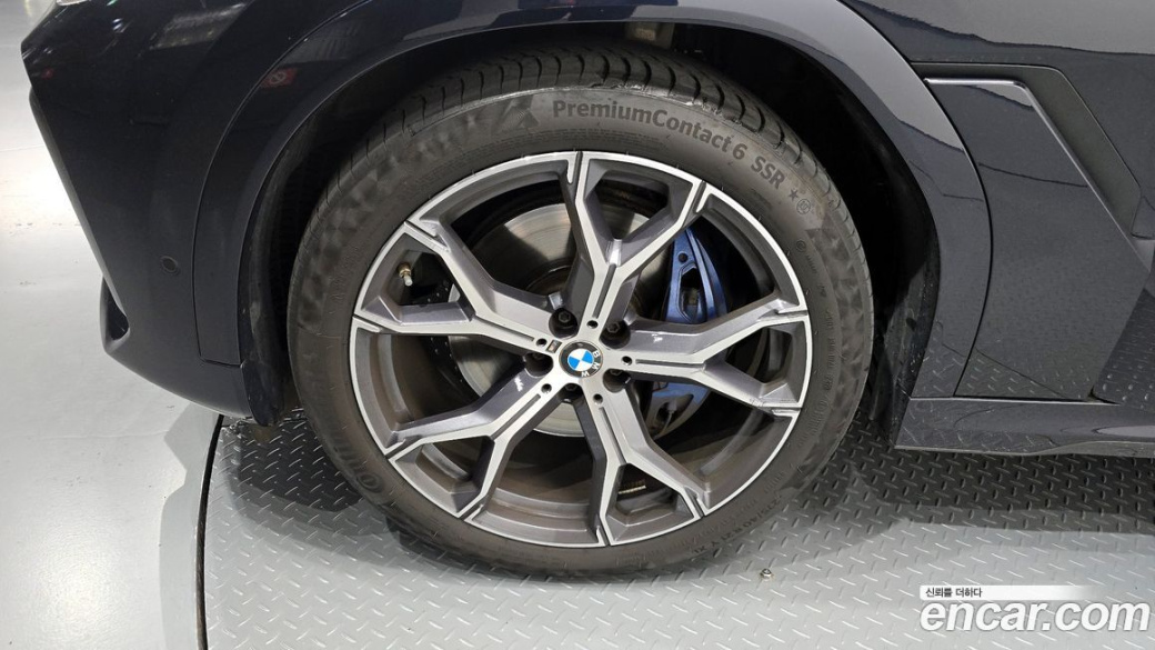 BMW X6 xDrive40i M Sport, 2022