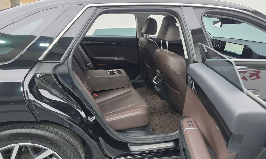 Hyundai Grandeur 2,5 Gasoline 2WD, 2023