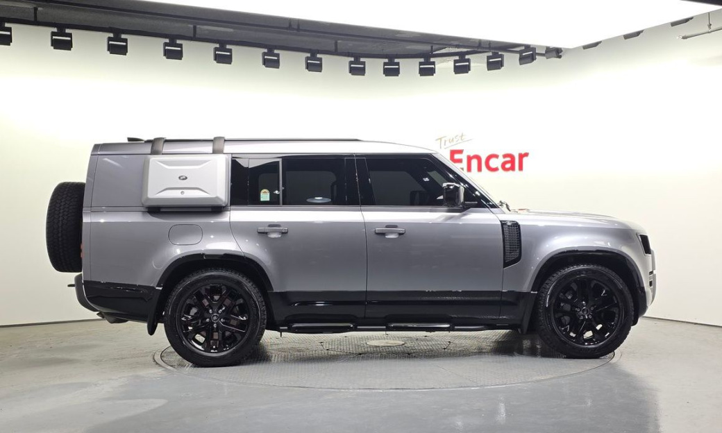 Land Rover Defender 130 P400 Outbound, 2024