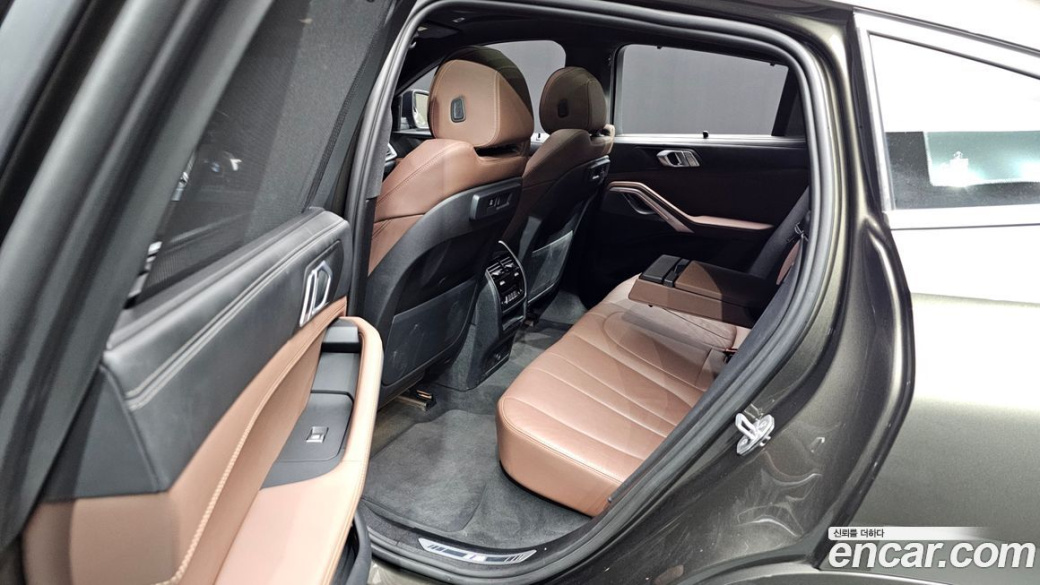 BMW X6 xDrive40i M Sport, 2022