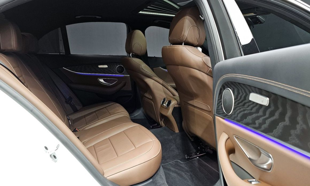 Mercedes-Benz E-Class E250 AMG Line, 2023