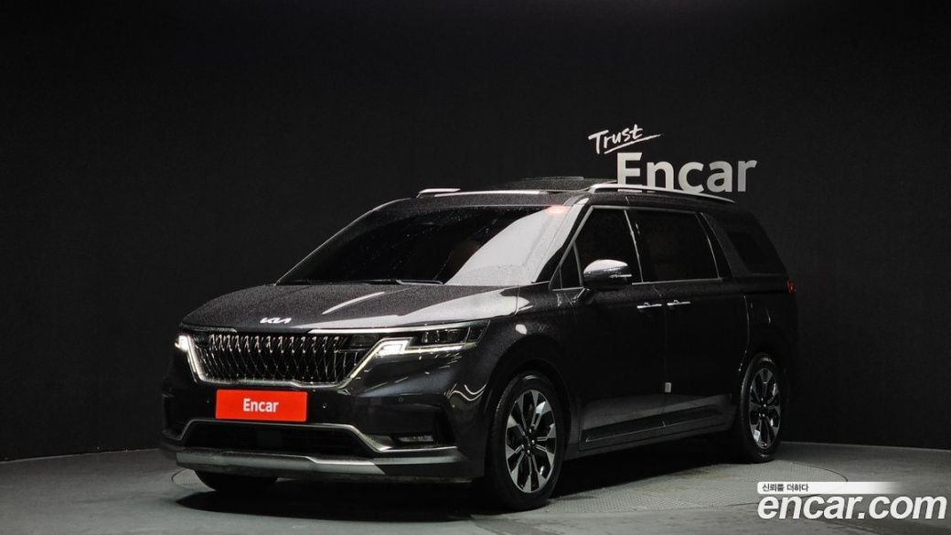 Kia Carnival 7-Seater Signature, 2022