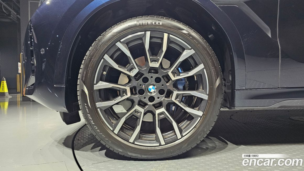 BMW X6 xDrive40i M Sport, 2025