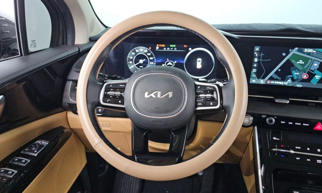 Kia Carnival 9-Seater Noblesse, 2023