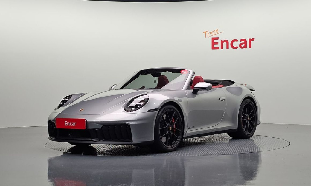 Porsche 911 Carrera 4 GTS Cabriolet, 2026