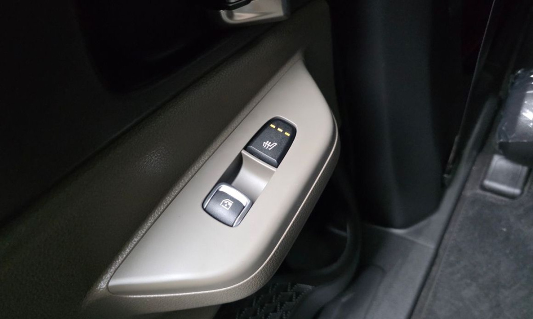 Kia Carnival 9-Seater Noblesse, 2024