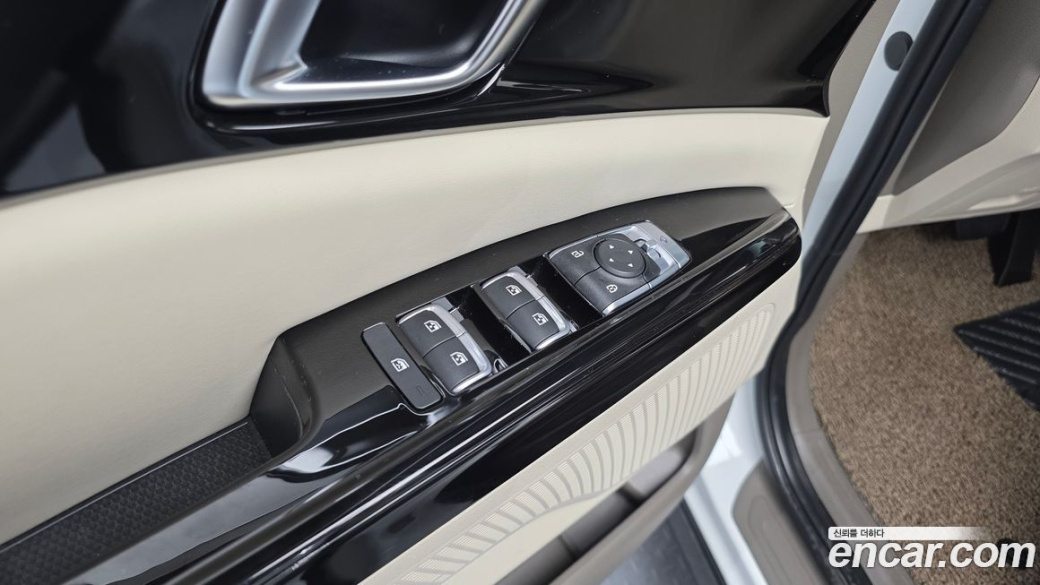 Kia Carnival 7-Seater Noblesse, 2023