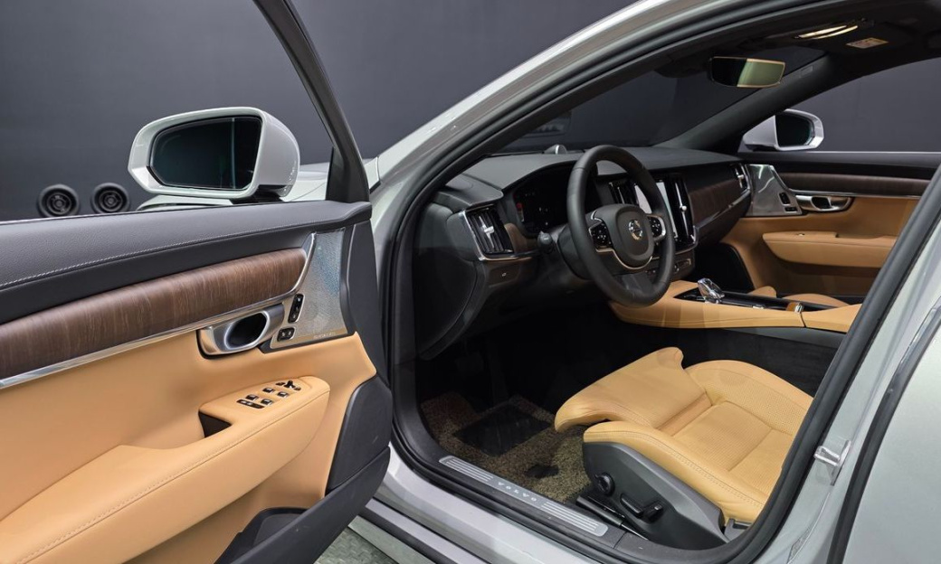 Volvo S90 B6 AWD Ultimate Bright, 2023
