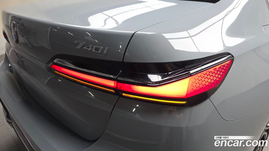 BMW 7-Series 740i sDrive M Sport, 2023