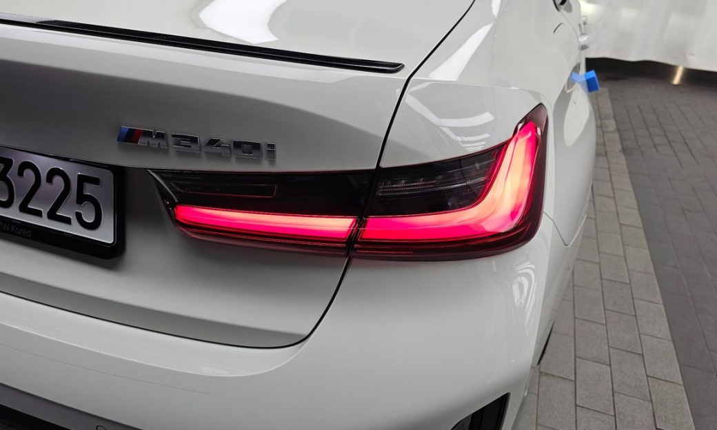 BMW 3-Series M340i Pro, 2026