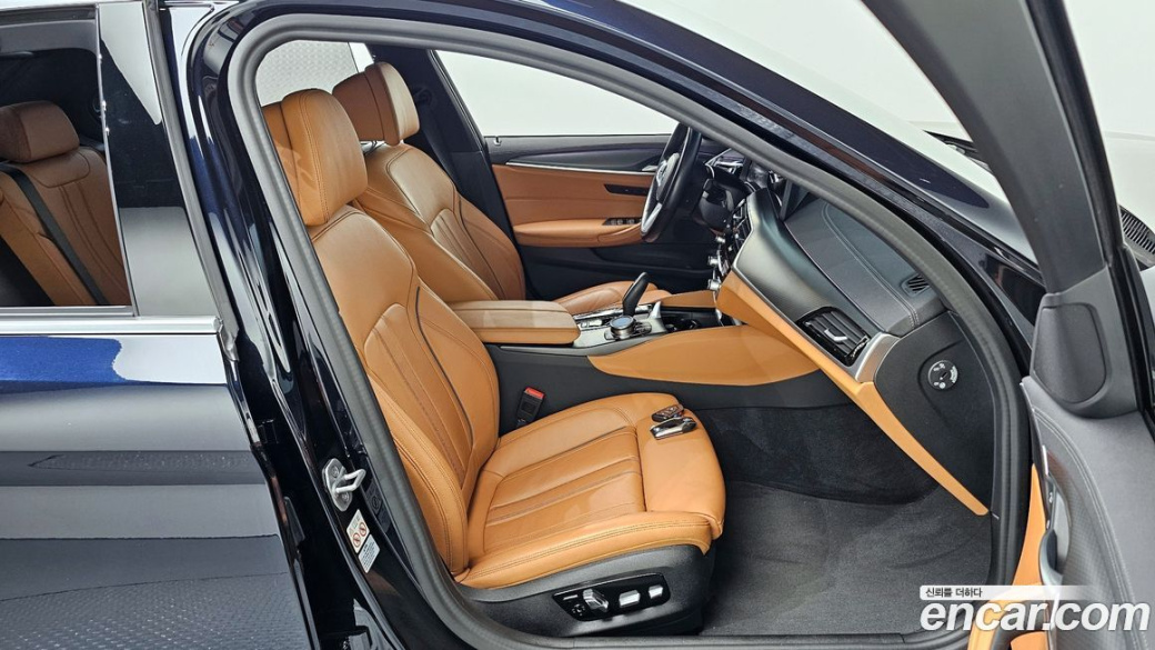 BMW 5-Series 520i M Sport, 2022