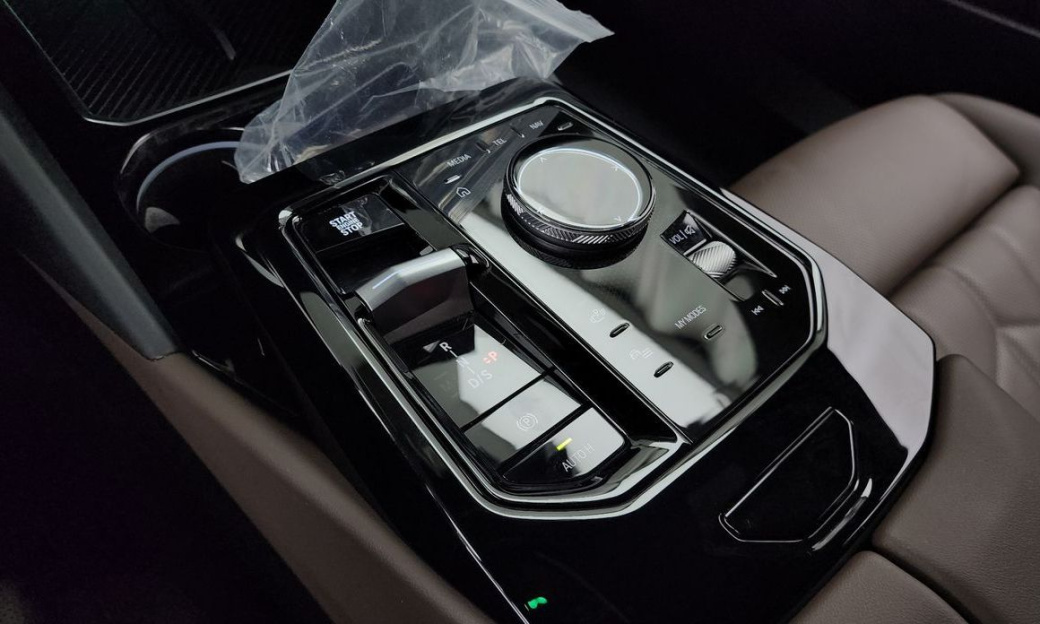 BMW 5-Series 520i M Sport, 2024