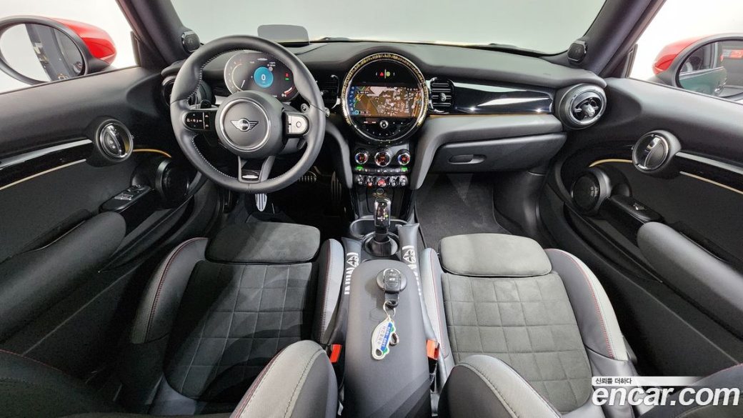 Mini Cooper JCW, 2024