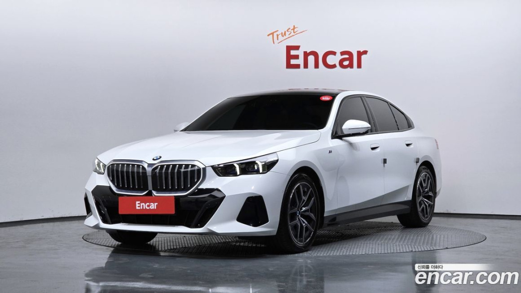 BMW 5-Series 520i M Sport, 2024