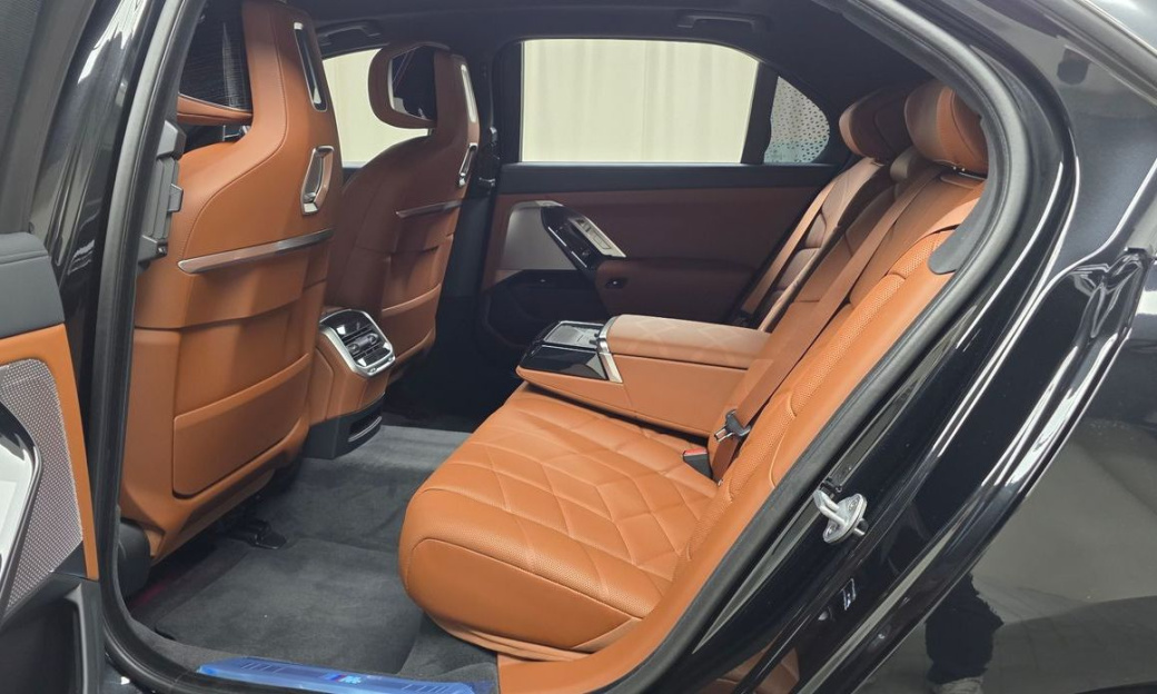 BMW 7-Series 740i xDrive M Sport Limited, 2025