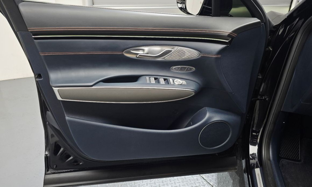 Genesis GV70 2.5T Gasoline 2WD, 2025