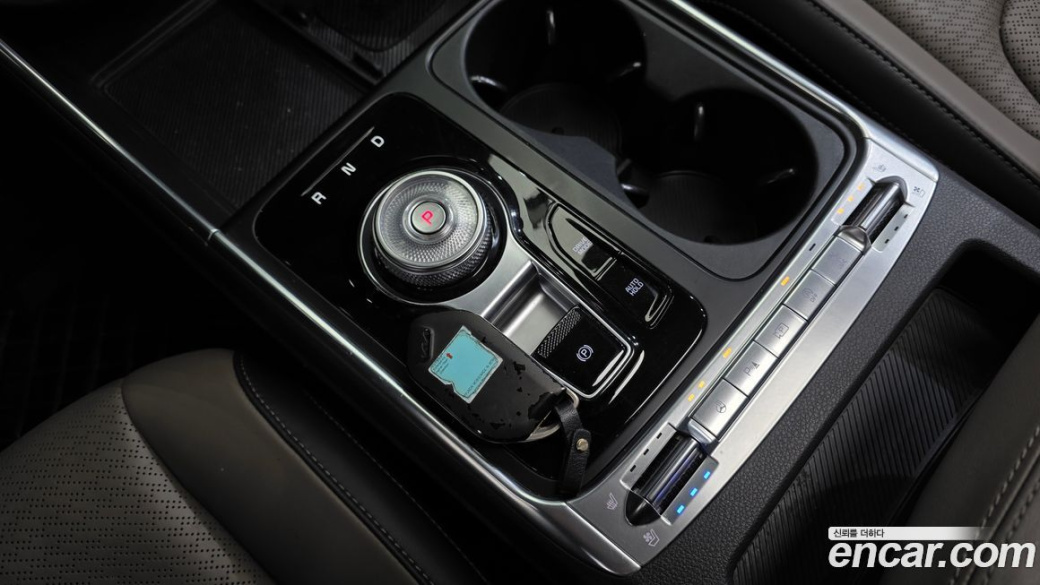 Kia Carnival 9-Seater Signature, 2025