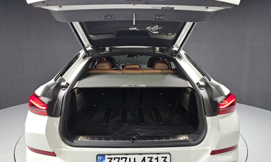 BMW X6 xDrive40i M Sport, 2024