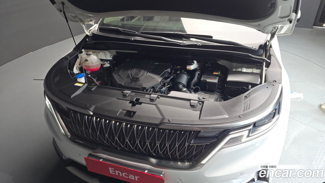 Kia Carnival 9-Seater Noblesse, 2023