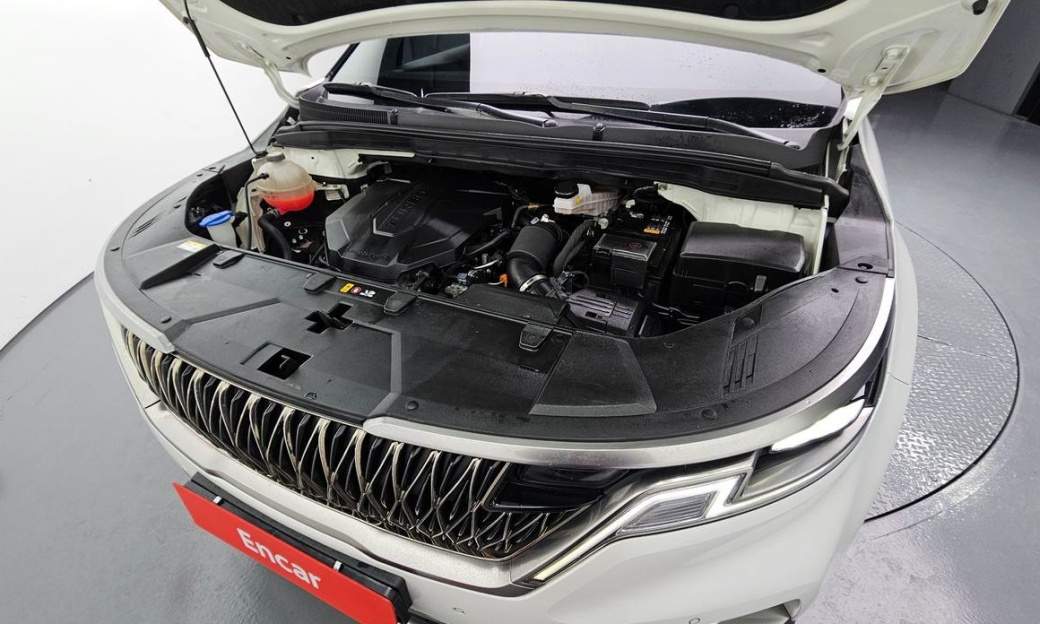 Kia Carnival 9-Seater Noblesse, 2023