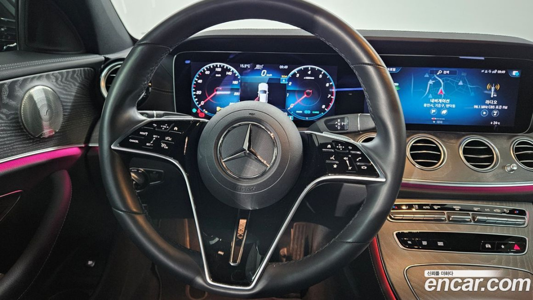 Mercedes-Benz E-Class E350 4MATIC Exclusive, 2023