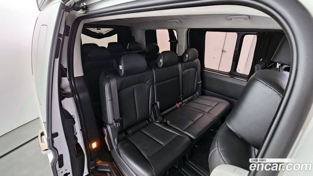 Hyundai Staria 4WD Camper, 2023