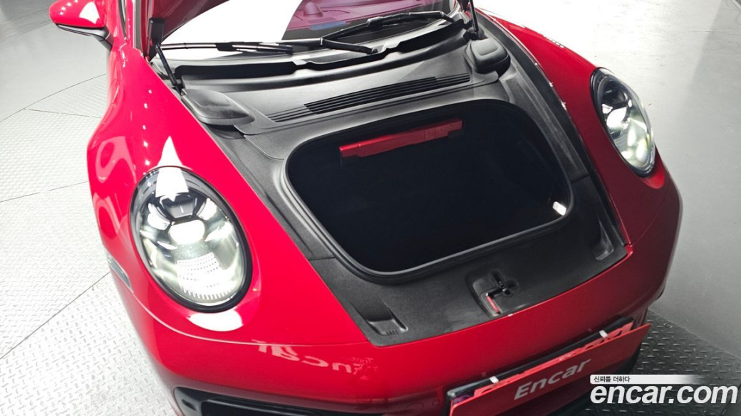 Porsche 911 Carrera GTS, 2022