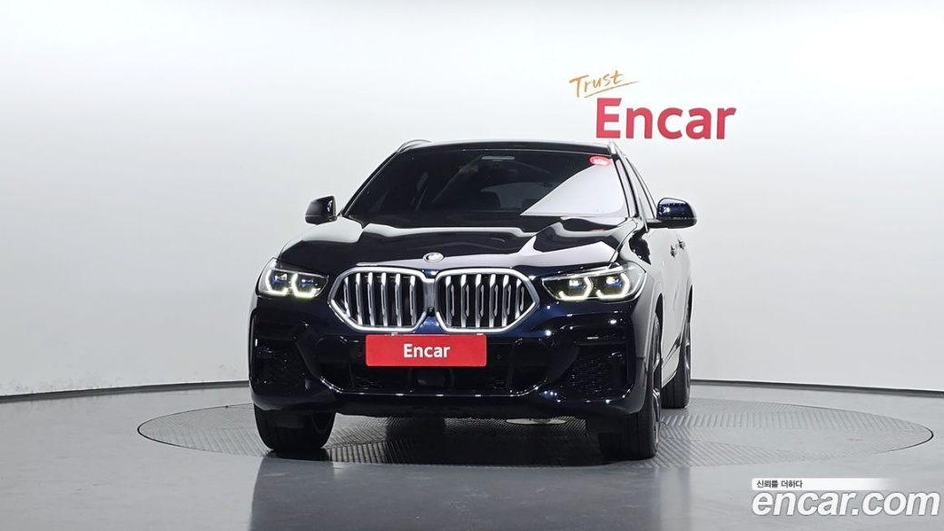 BMW X6 xDrive40i M Sport, 2022